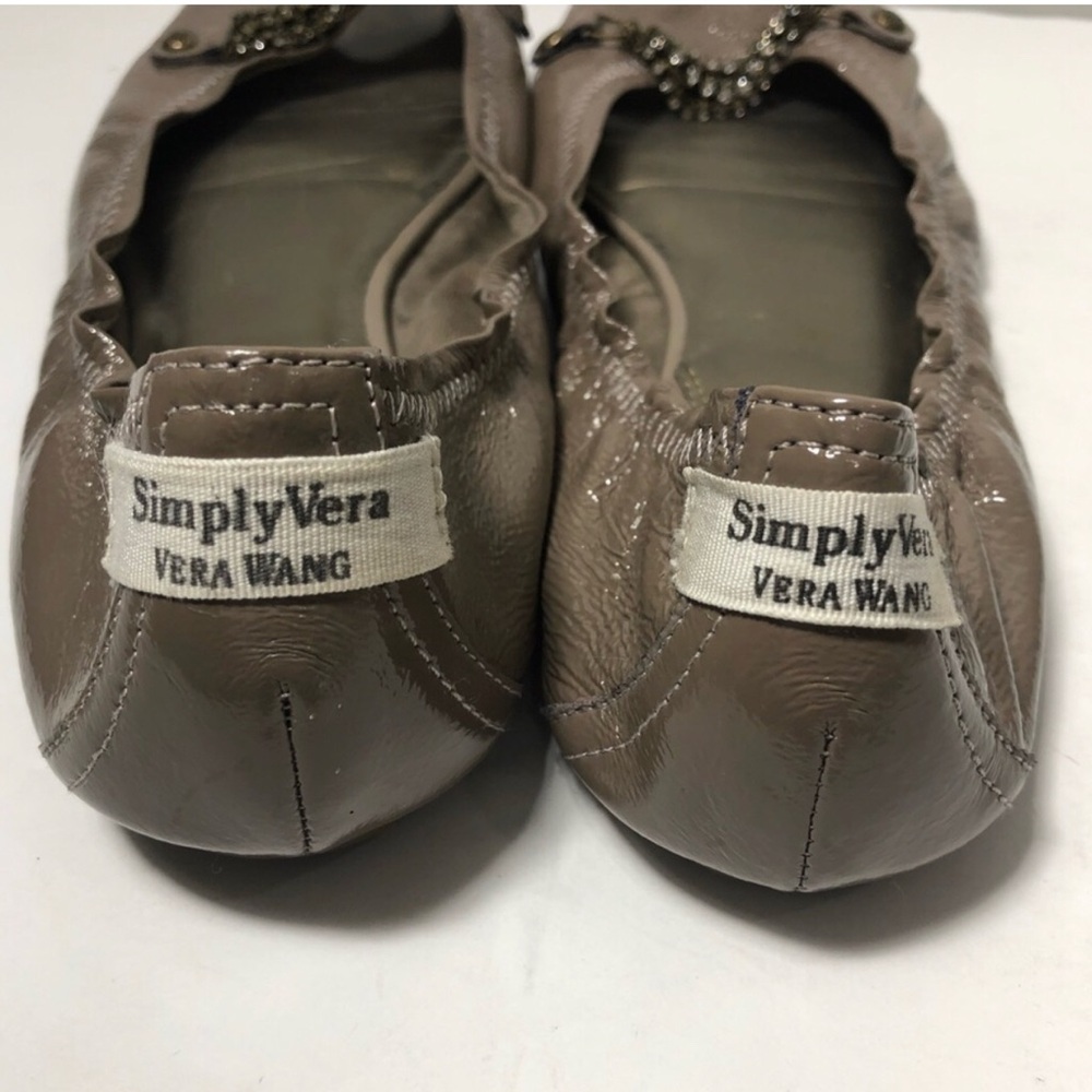 Simply Vera Wang patent leather rhinestone flats. Size 8.5. - Picture 5 of 7